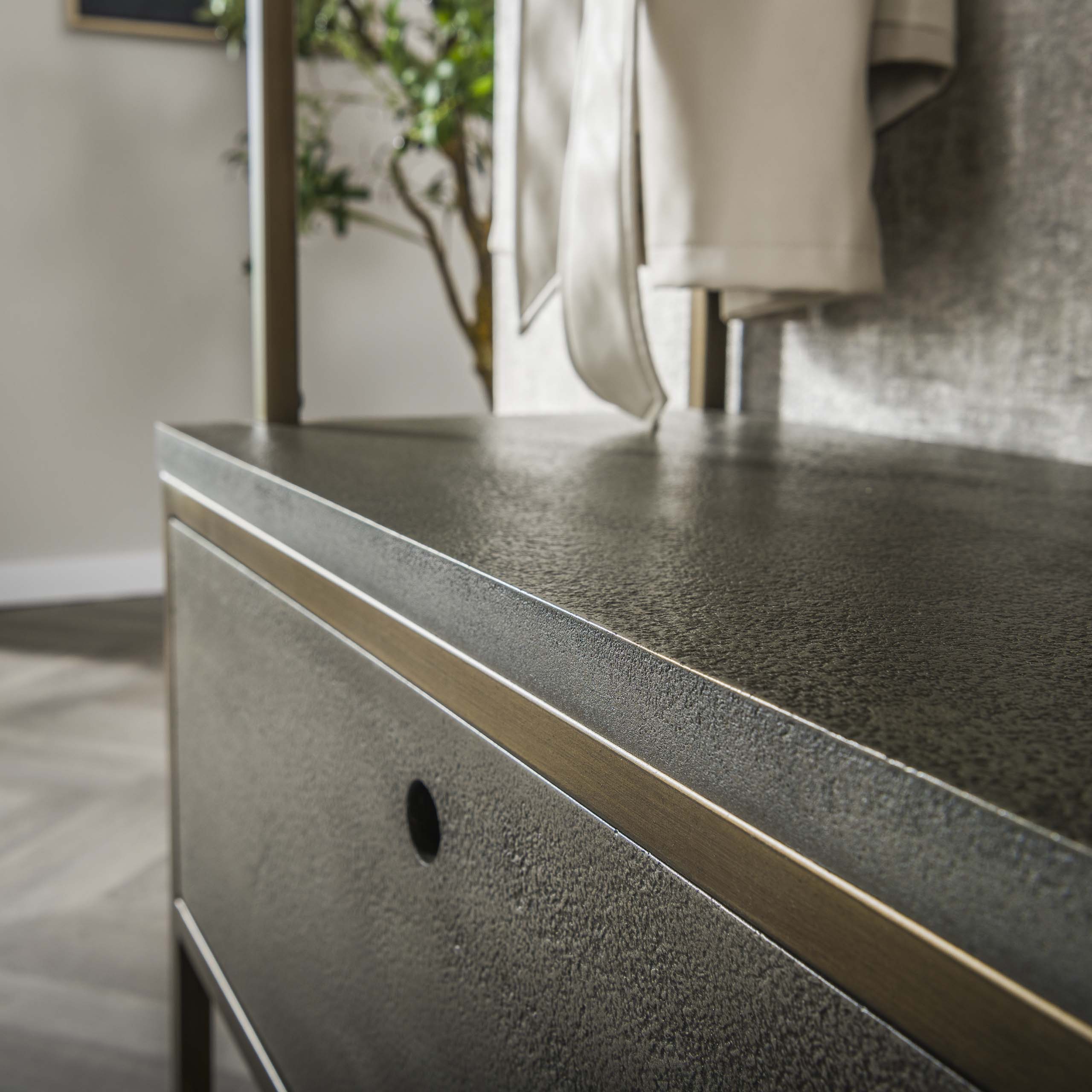 Mueble armario Ferro - Bronce antiguo