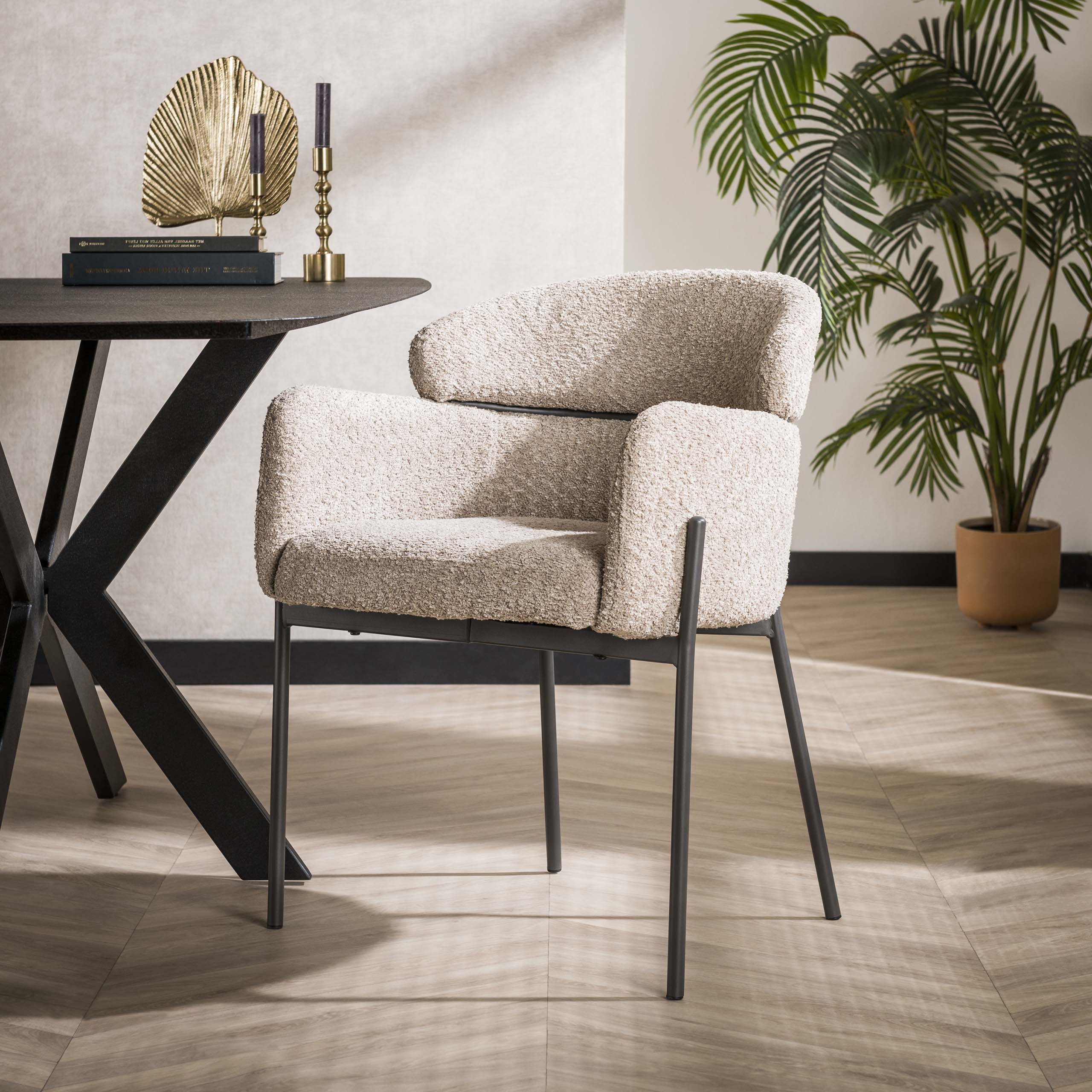 Sillón boucle con respaldo redondo. VPE2 / Boucle color arena