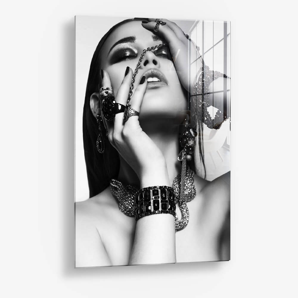 Modesty – Vidrio