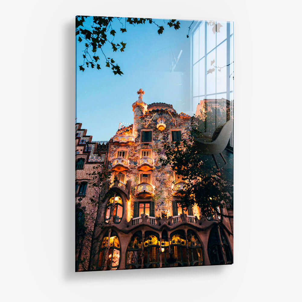 The Beauty of Casa Batllo – Glass