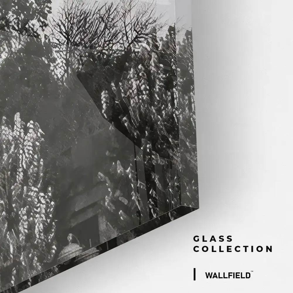 Parisian Sentinel – Glass