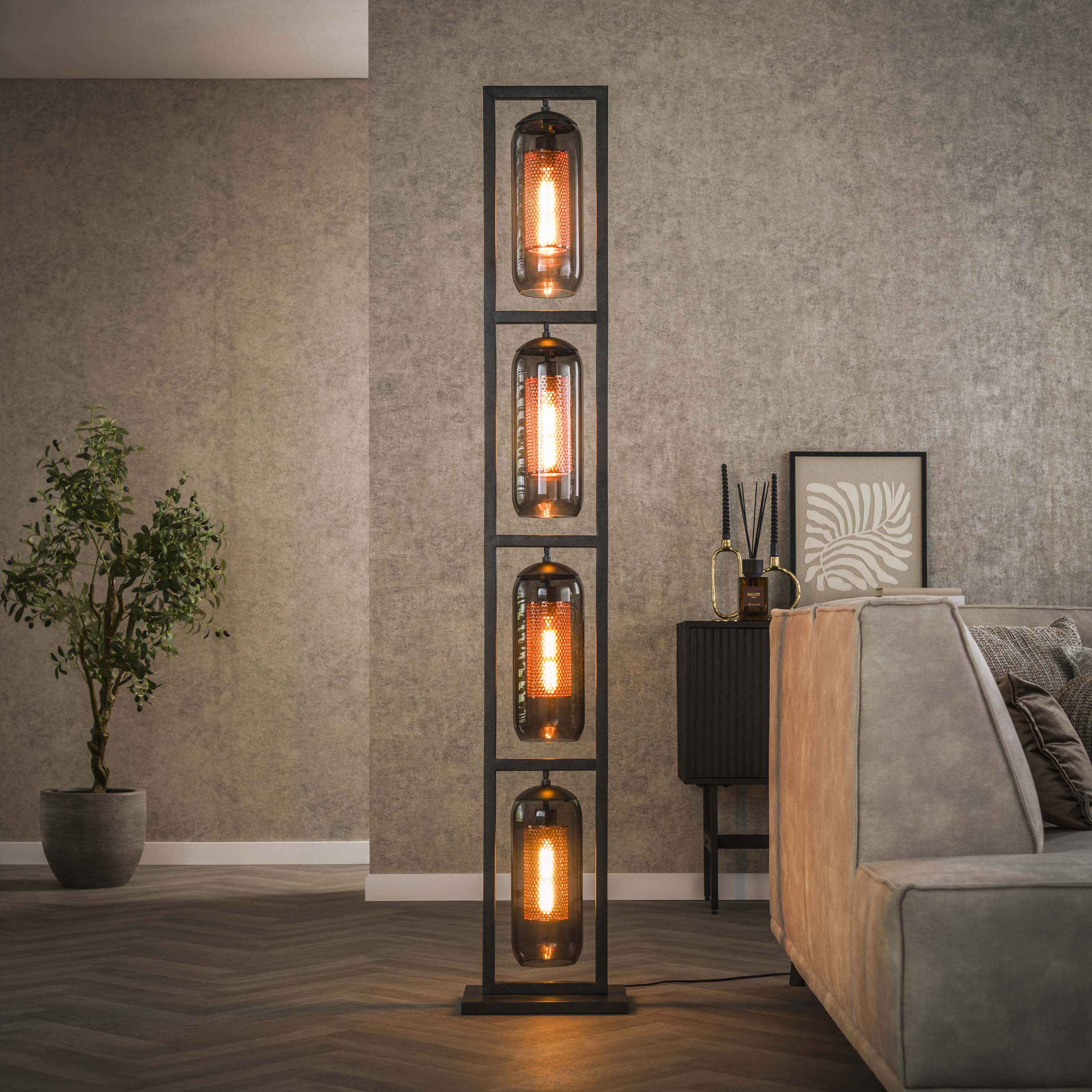 Lámpara de pie 4L tower smoke vidrio acero perforado / Artic negro
