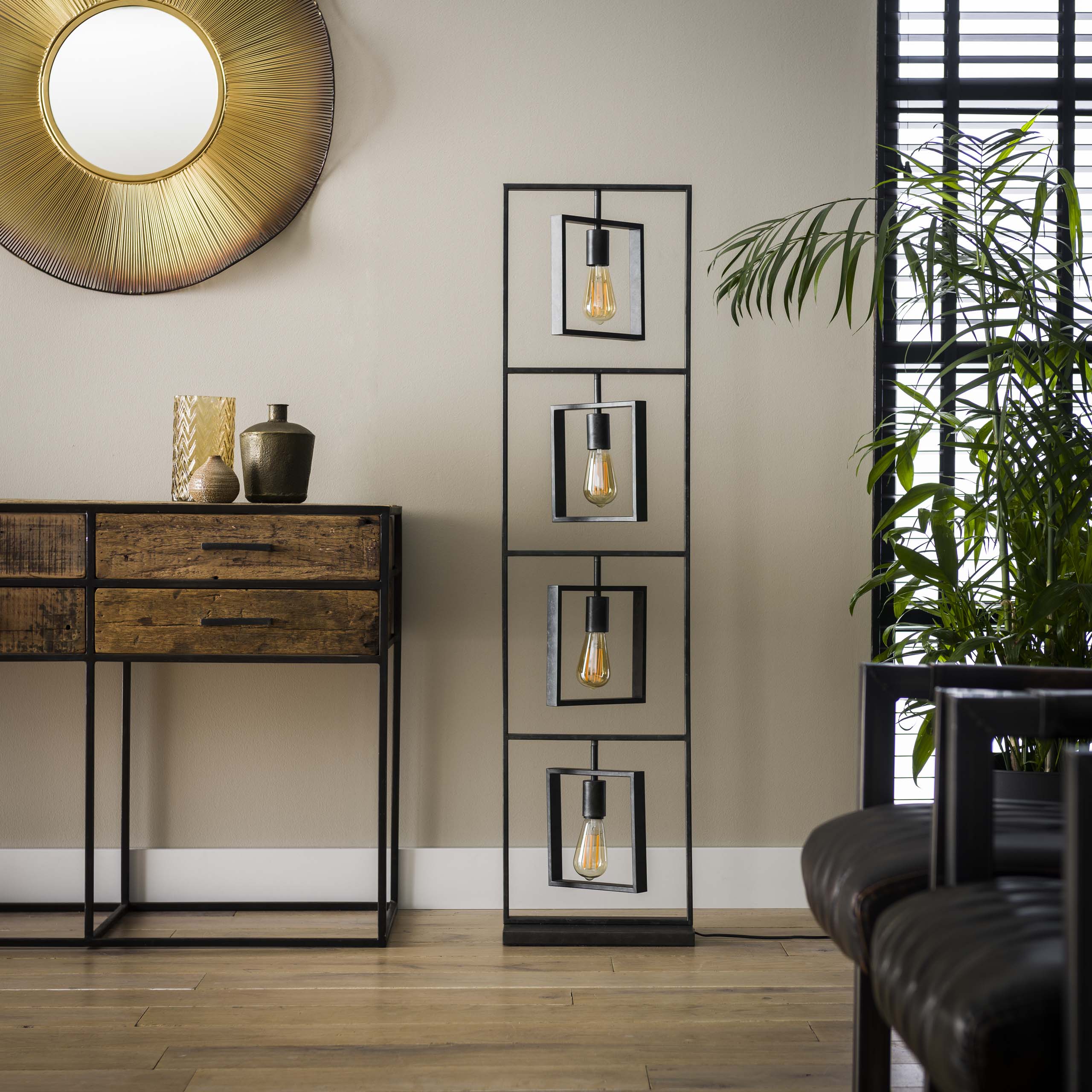 Lámpara de pie 4L Turn cuadrada / Carbón