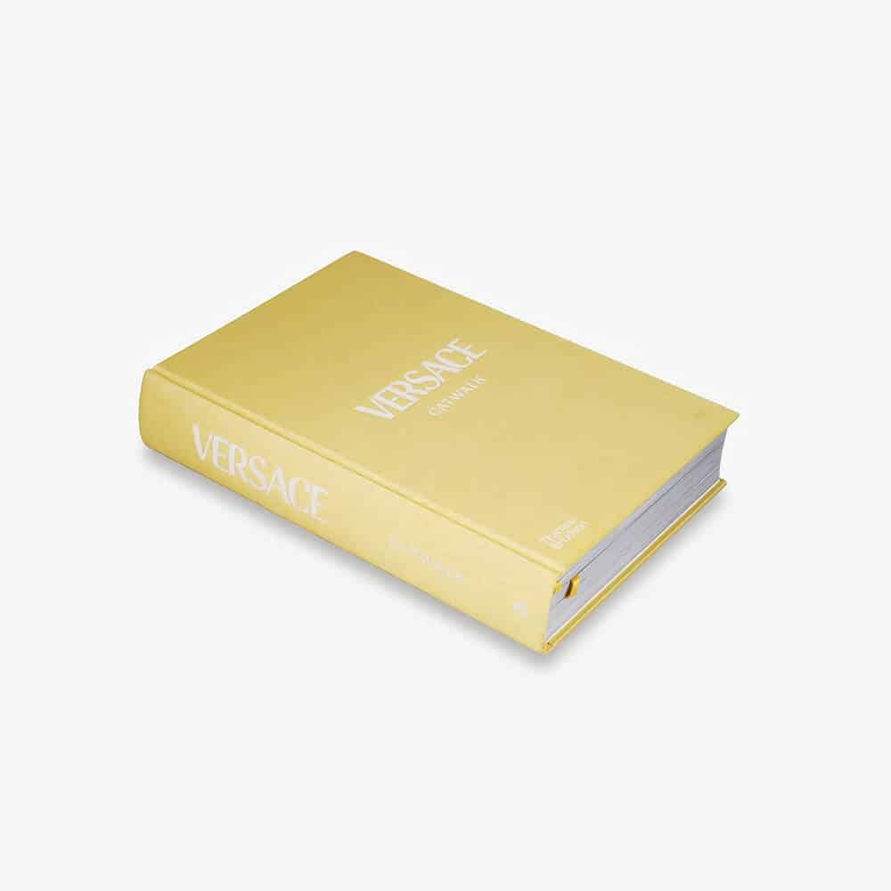 Pasarela Versace - Libro de moda