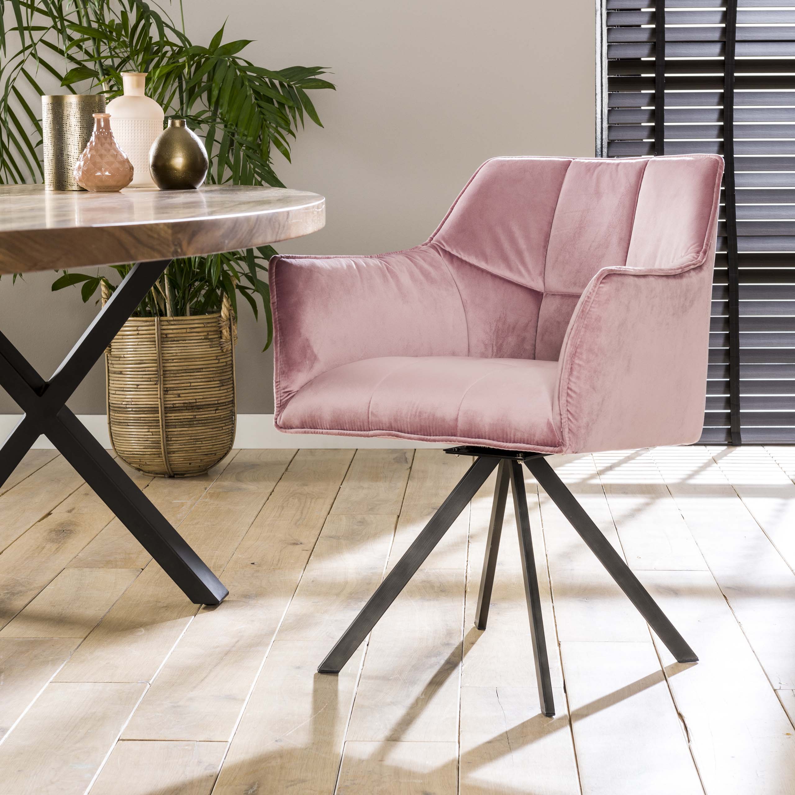 Armchair grid rotatable. VPE2 / Pink velvet