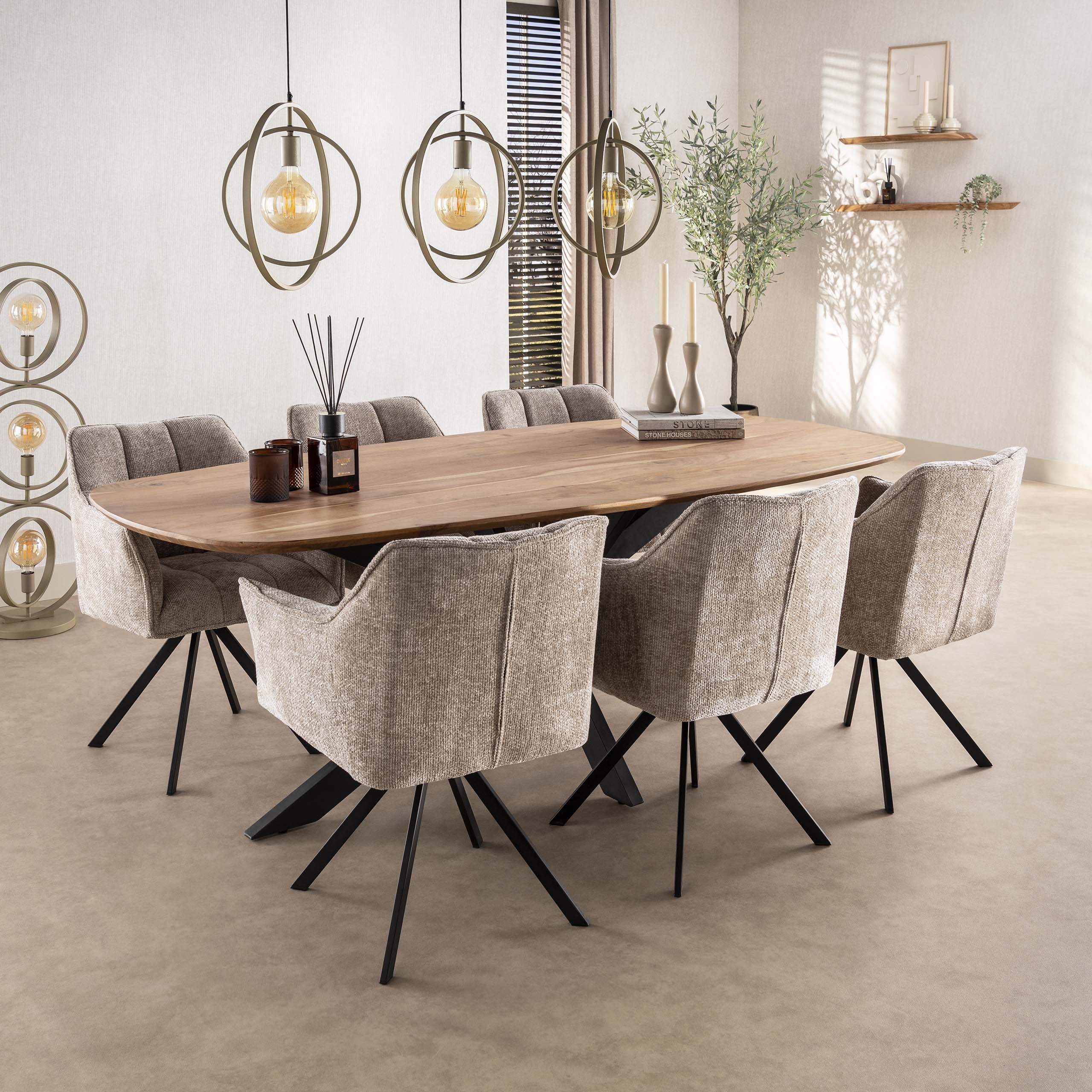 Mesa de comedor 215 Arhus maciza / Acacia maciza natural