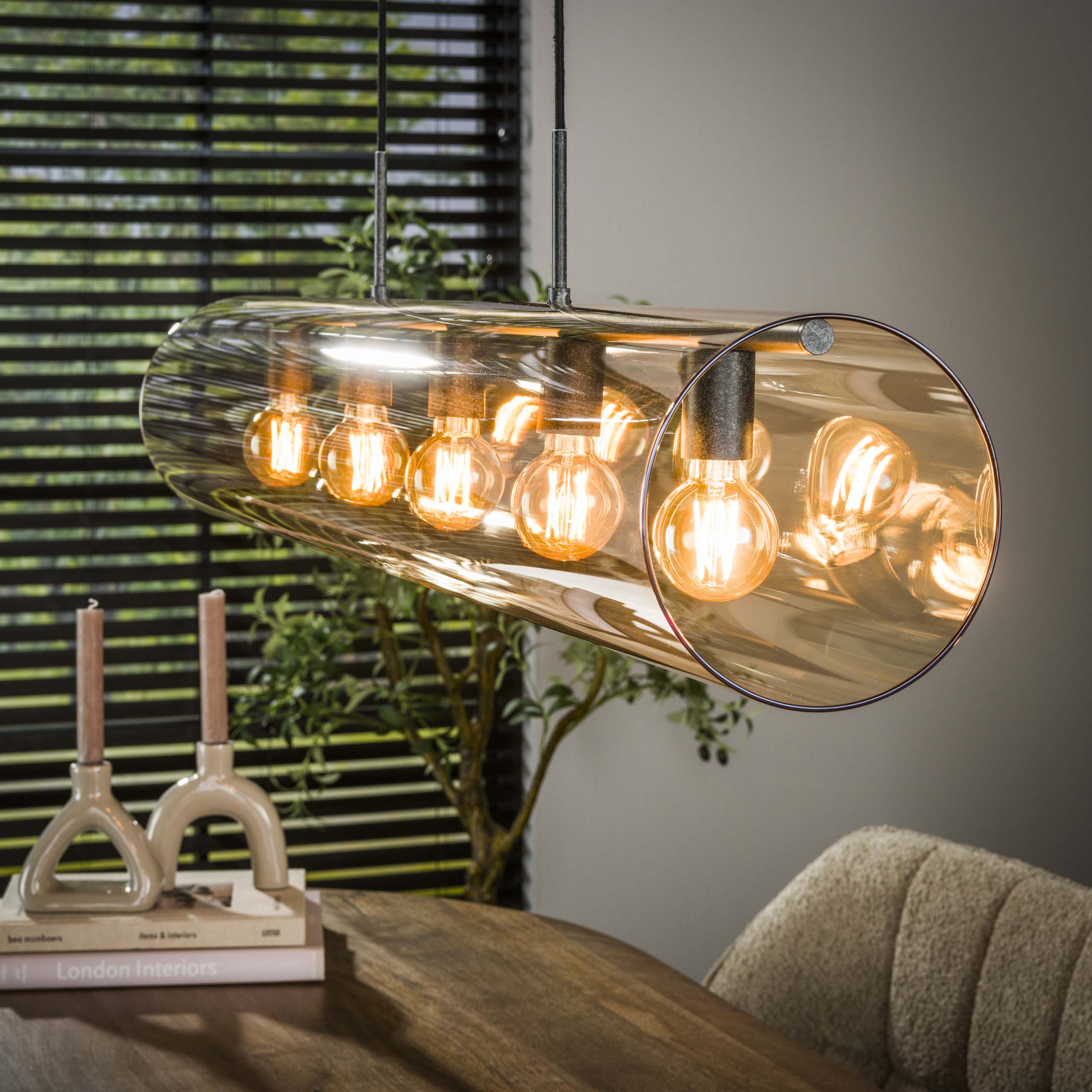 Lámpara colgante tubo 5L cristal ámbar / Negro ártico