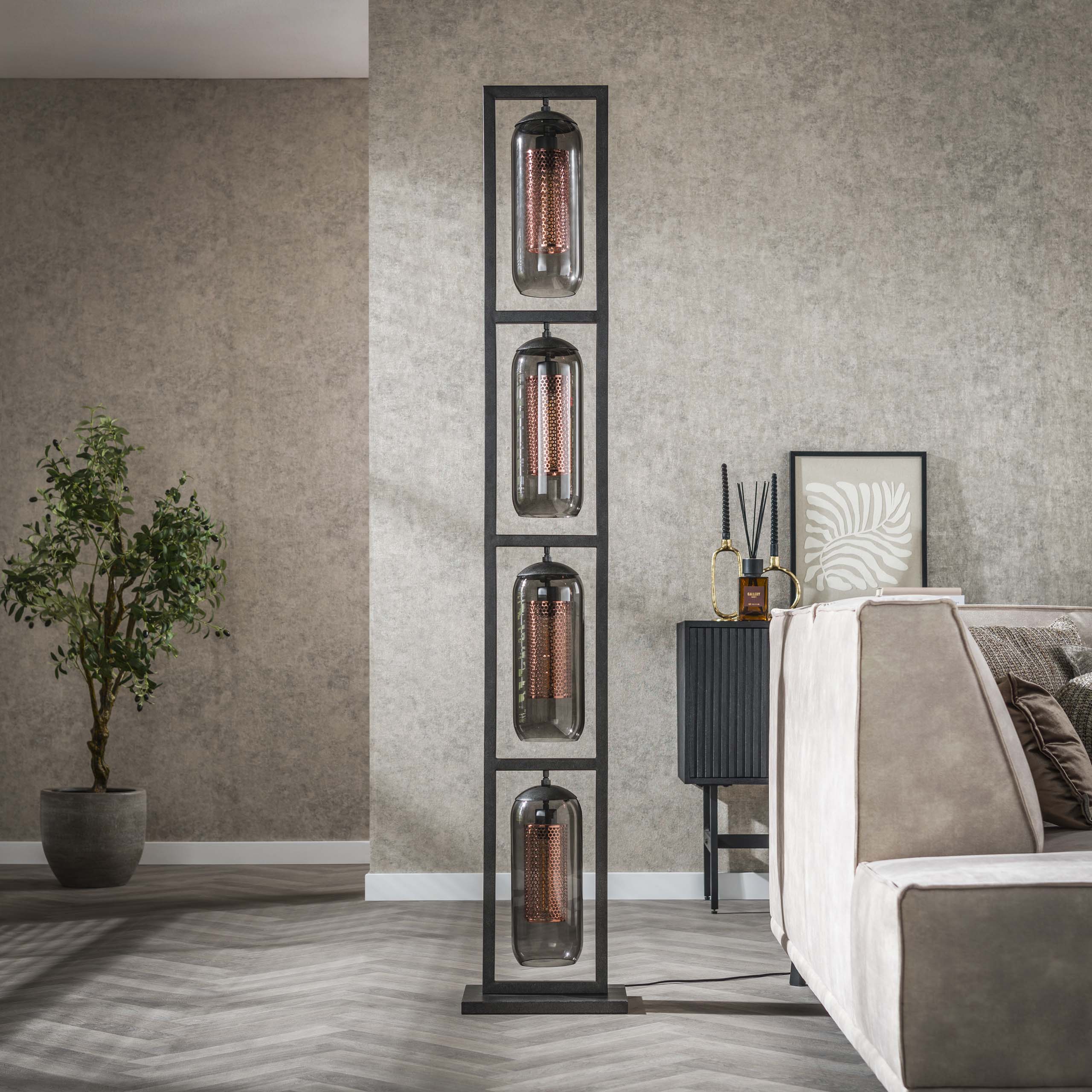 Lámpara de pie 4L tower smoke vidrio acero perforado / Artic negro