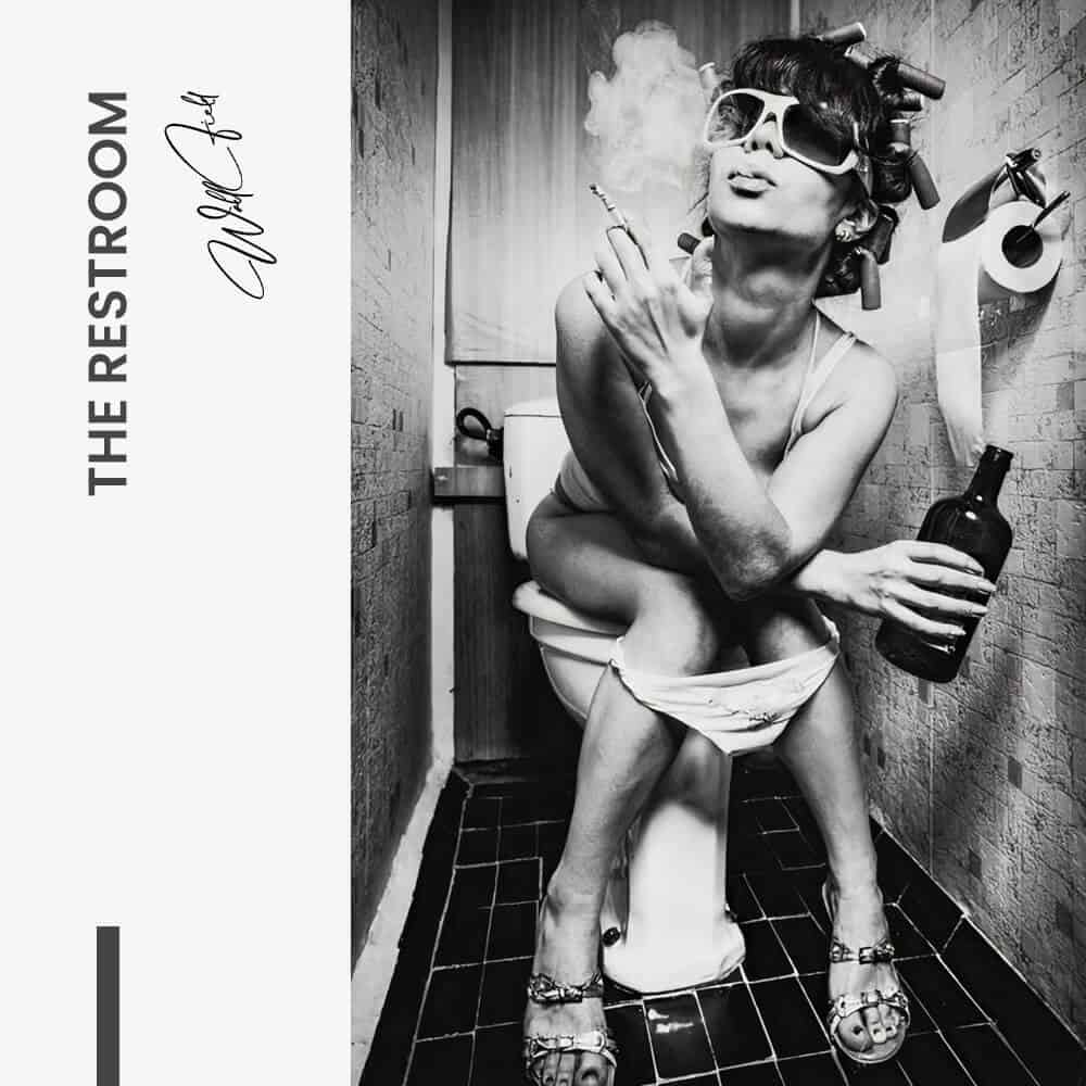 The Restroom – Vidrio
