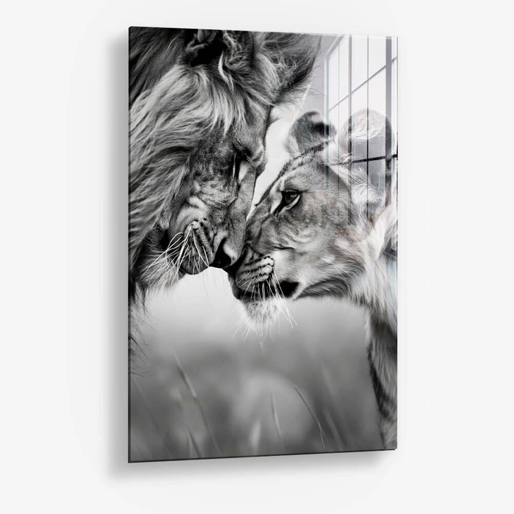 Lion Bond – Glass