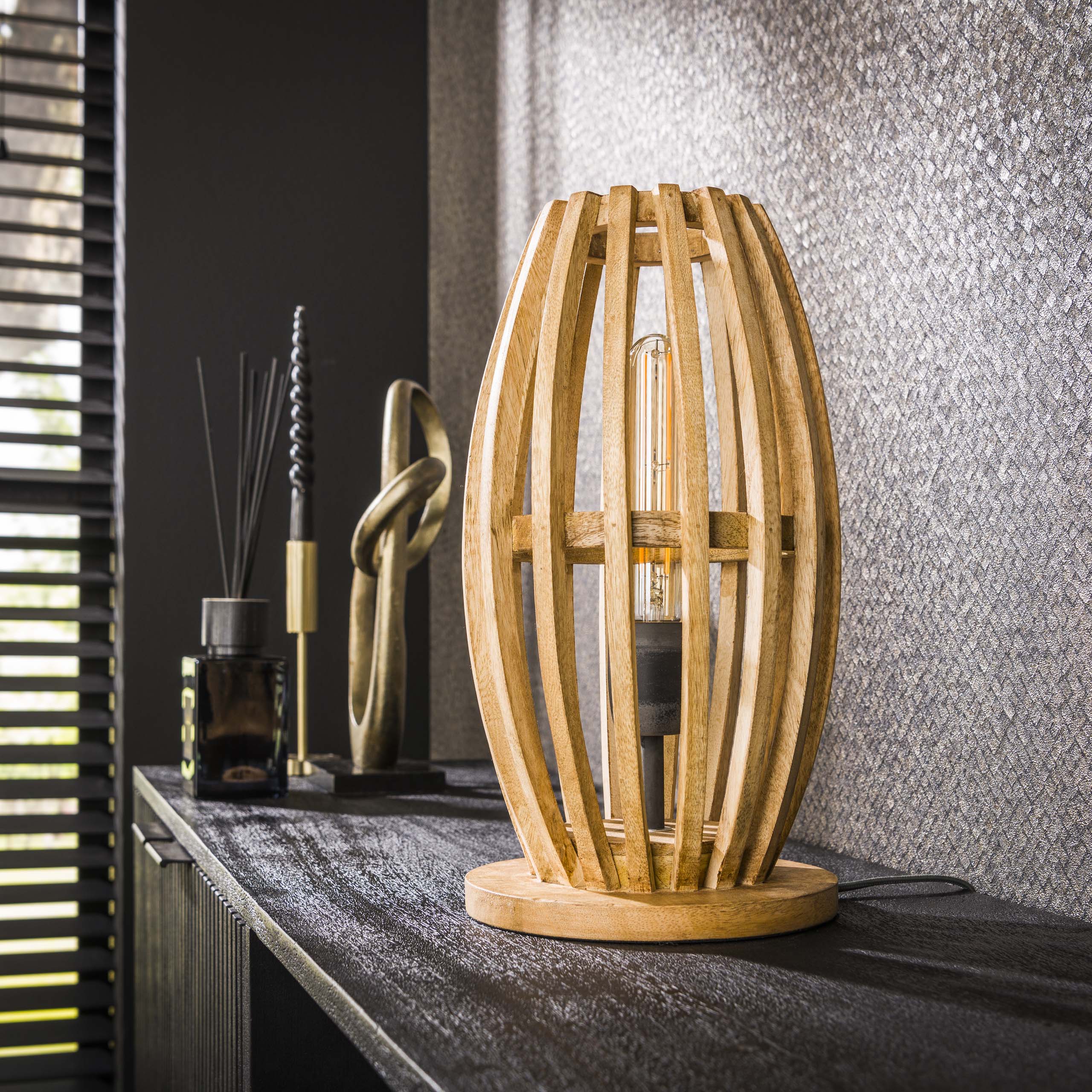 Lámpara de mesa 1L orbit / Mango macizo natural