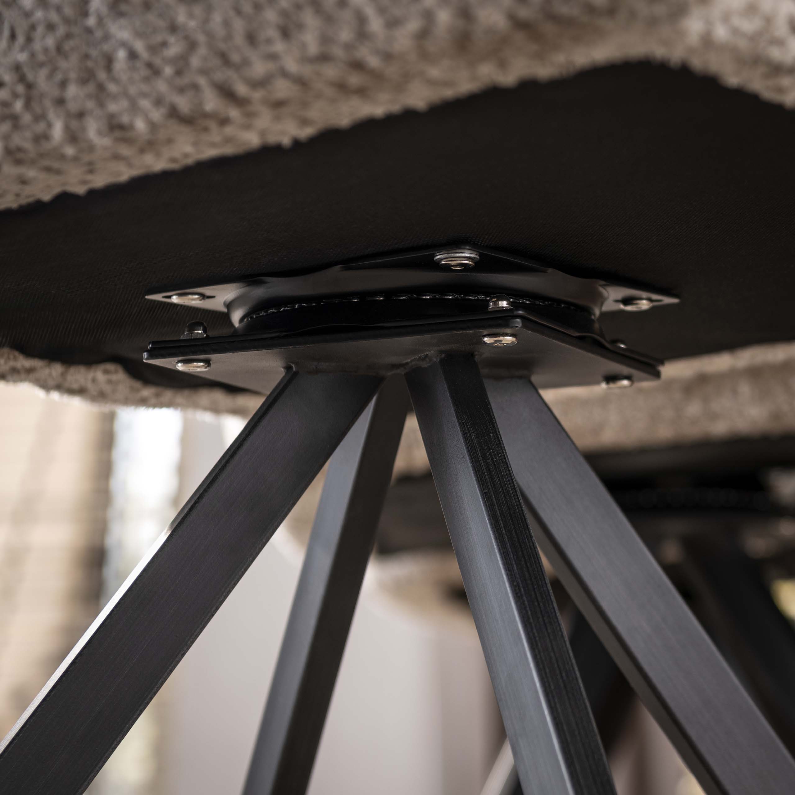 Silla Raster giratoria - empaquetada por 2 - Hoven champagne