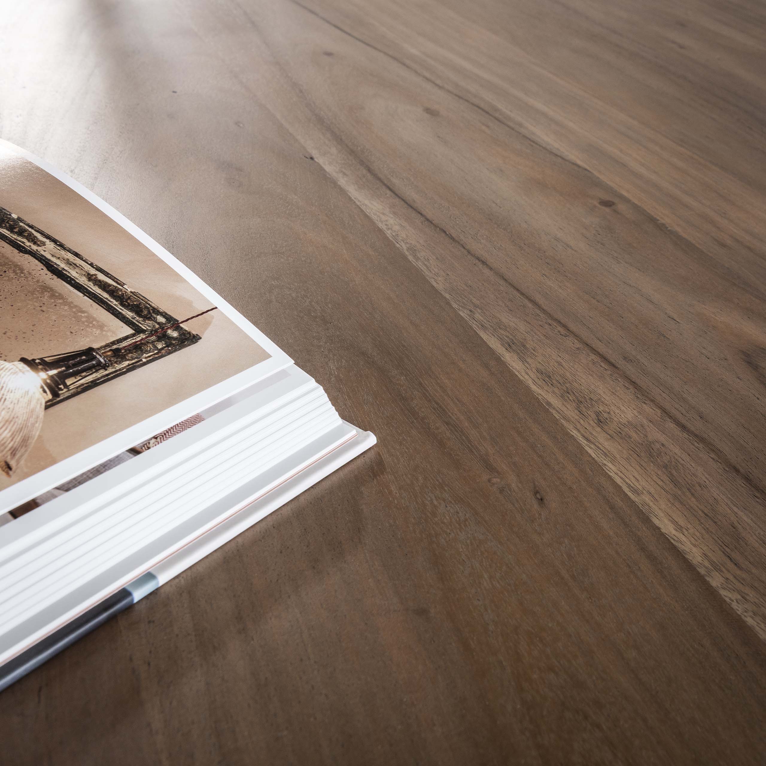 Mesa de comedor Escultura en forma de riñón 244x165 - Acacia maciza marrón