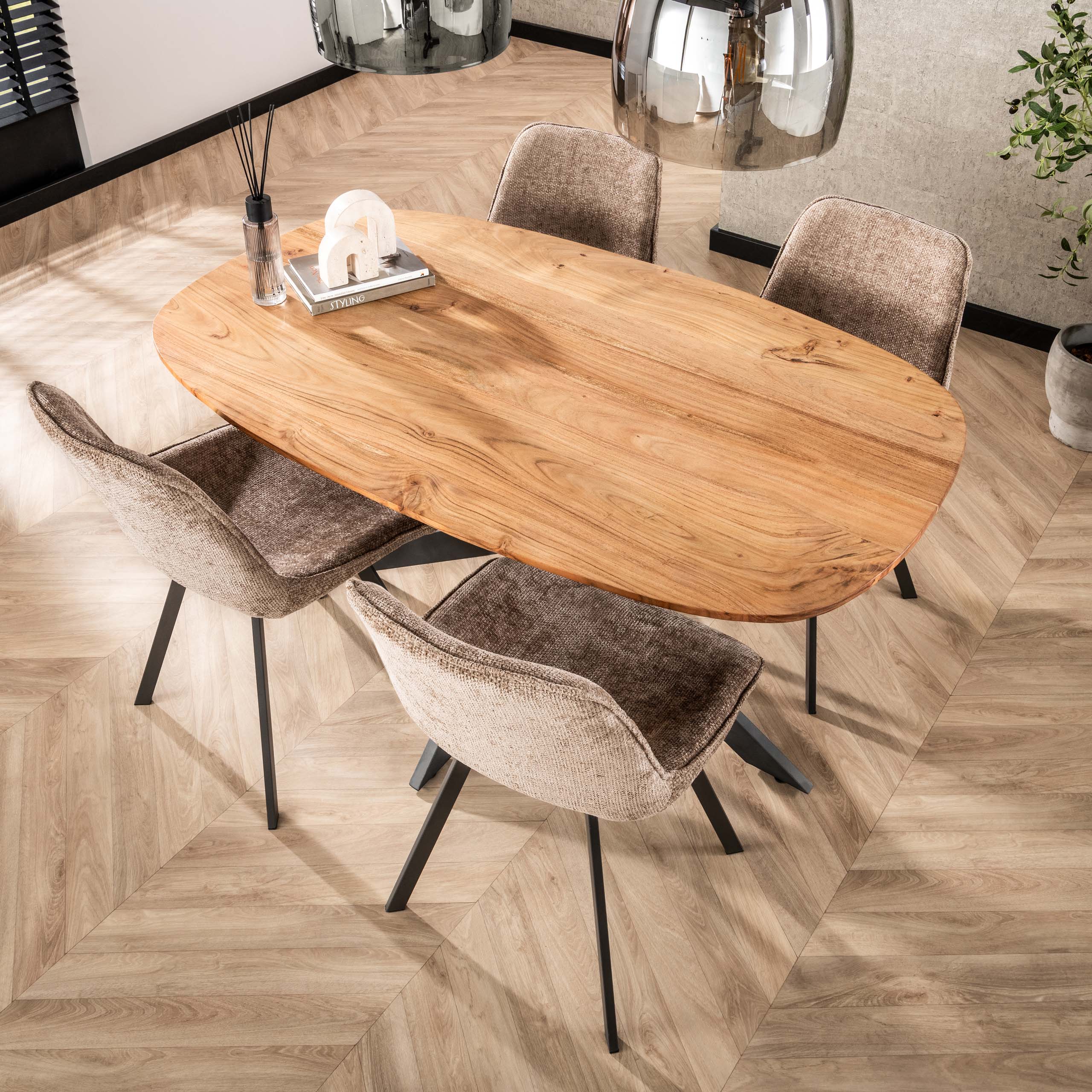 Mesa de comedor Arhus Maciza ovalada 150 cm - Acacia maciza