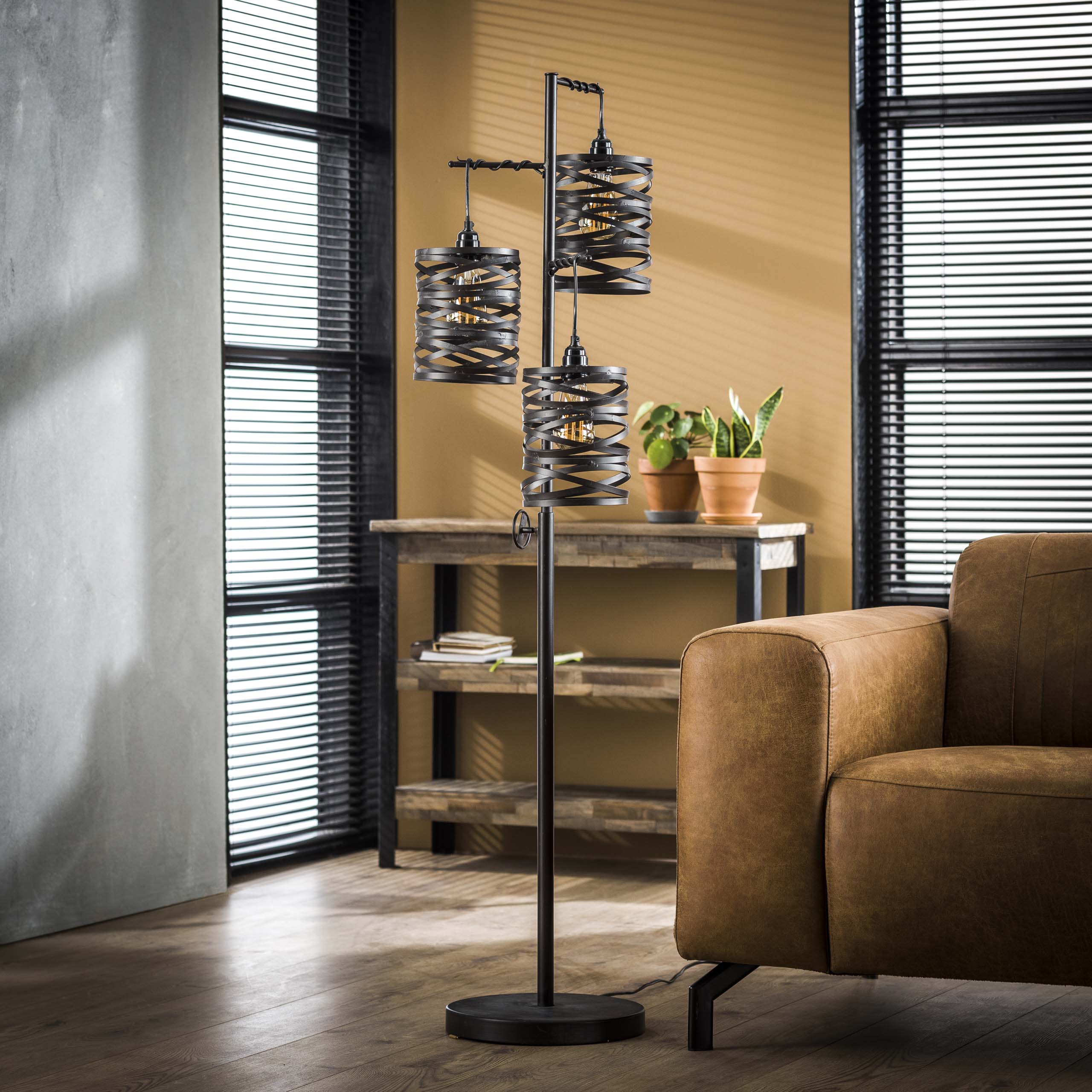 Lámpara de pie 3L Springer escalonada