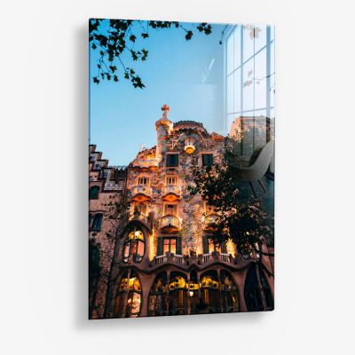 The Beauty of Casa Batllo – Vidrio