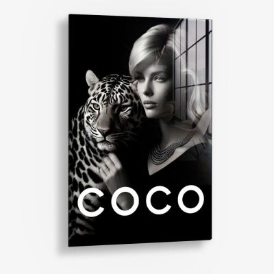 The Catwoman II – Vidrio