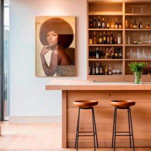 10.-Glass-Mockup-70s-Lady