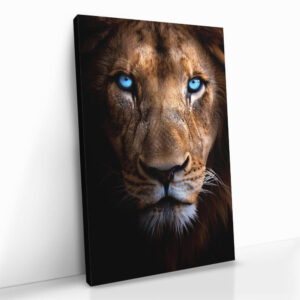2.-Cvas-Detail-5-Lion's-Close-up
