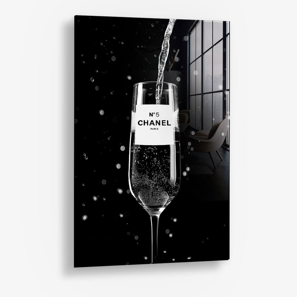 8.-Glass-Detail-1-Drink-of-Fashion-1.jpg